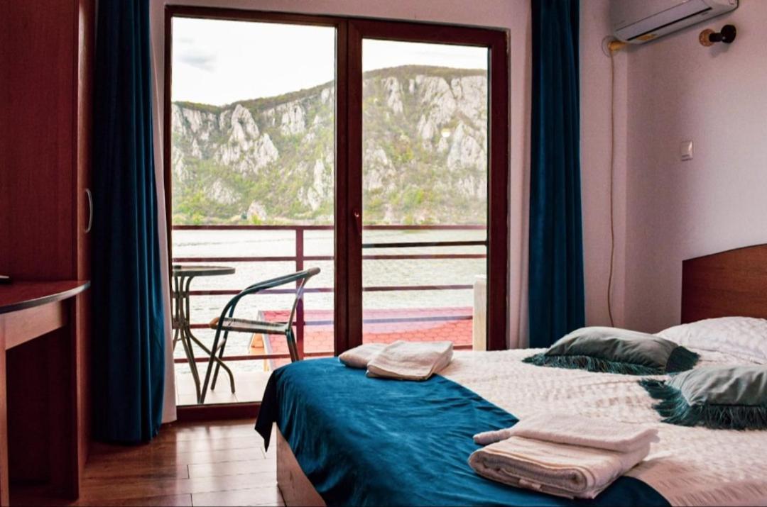 Escape Hotel Dubova Bagian luar foto